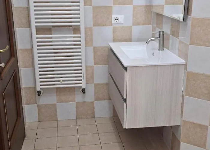 アパート Casa Nanda カッラーラ